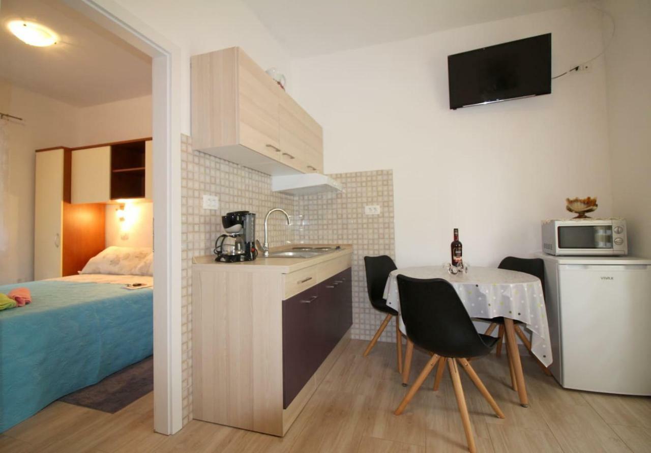 Apartment Noemi In City Center بوريتش المظهر الخارجي الصورة