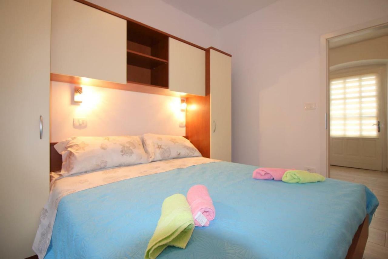 Apartment Noemi In City Center بوريتش المظهر الخارجي الصورة