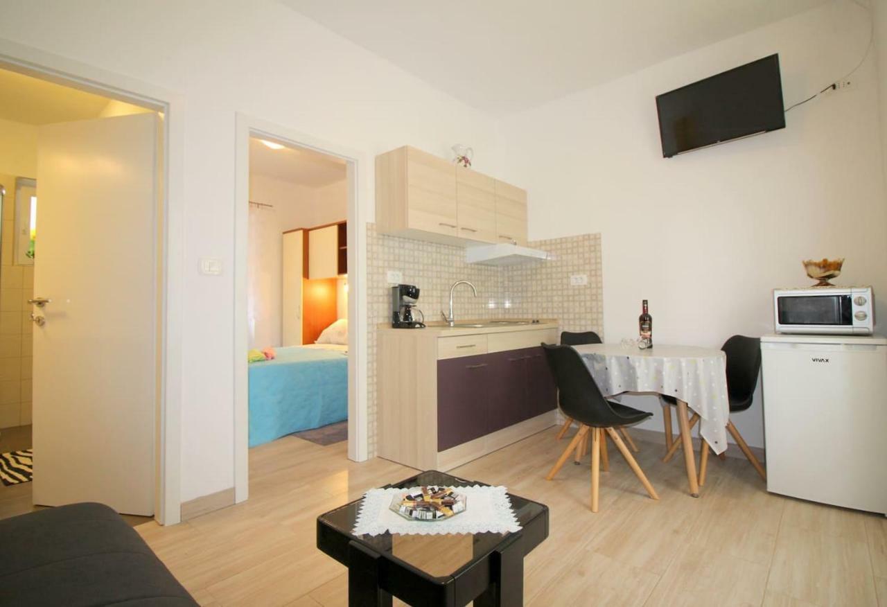 Apartment Noemi In City Center بوريتش المظهر الخارجي الصورة